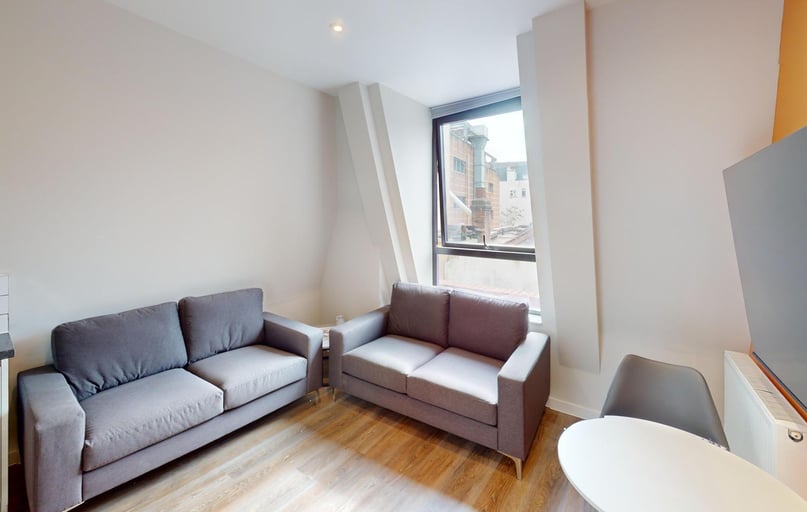 Fitzhardinge House, City Centre, Bristol - Image 1