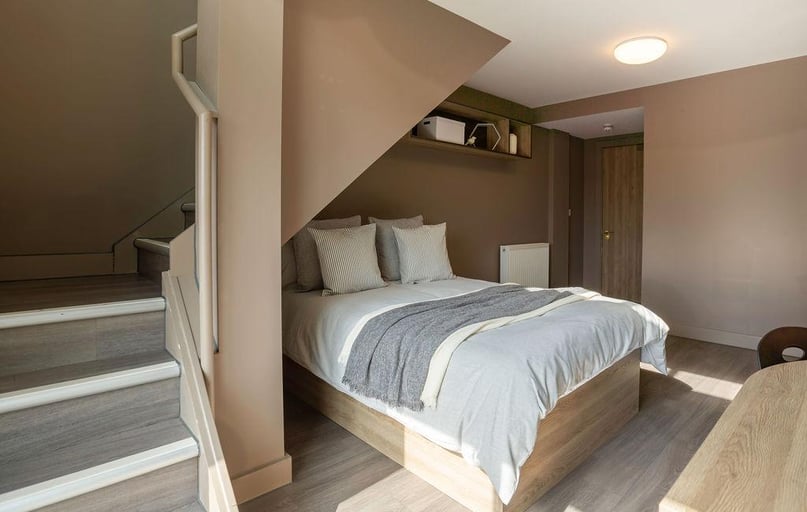 Balcony Duplex Apartment, West Gate, Frog Street, Pennsylvania, Exeter - Image 1