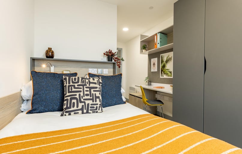 Classic Ensuite, ONYX, 60 Lancaster Street, City Centre, Birmingham - Image 1