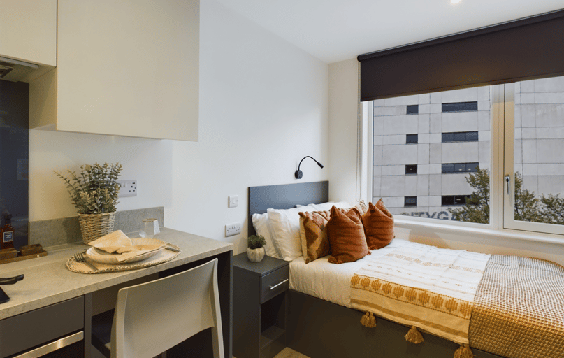 Classic Studio, Sheares Hall, 2 St James Boulevard, City Centre, Newcastle - Image 1