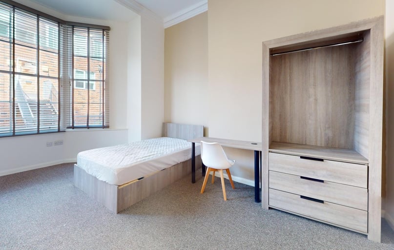 Blenheim Terrace, Woodhouse, Leeds - Image 1