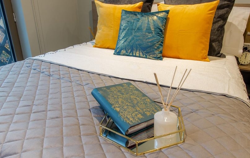 Deluxe Studio, Symons House, Belgrave Street, Burley Park, Leeds - Image 1