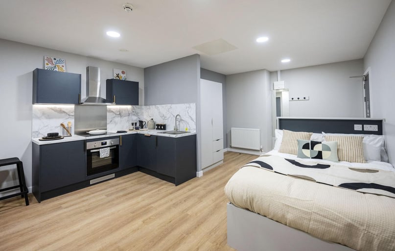 Superior Studio, Clyde Court, Jocelyn Square, City Centre, Glasgow - Image 1