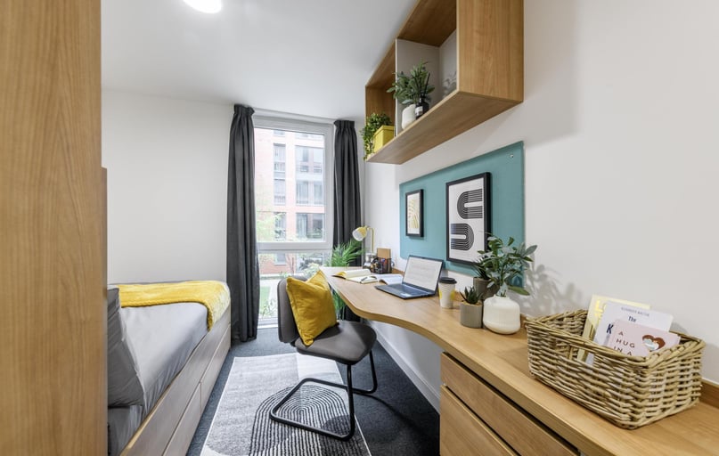 Platinum Ensuite, The Elements, Bramall Lane, City Centre, Sheffield - Image 1