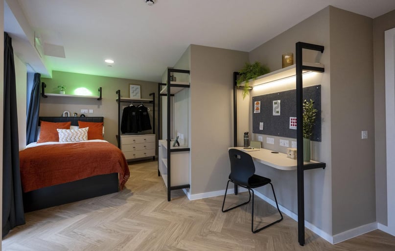 Platinum Ensuite, Arcadian, 260 Huntingdon Street, City Centre, Nottingham - Image 1