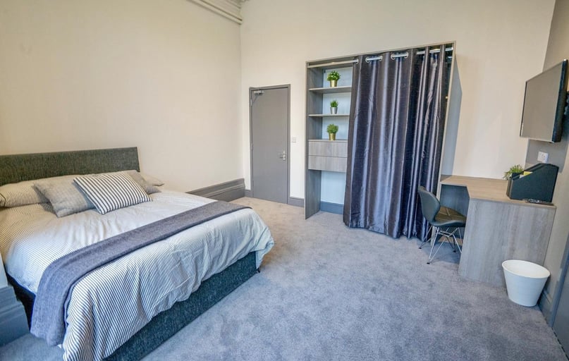 Regent Road, Highfields, Leicester - Image 1