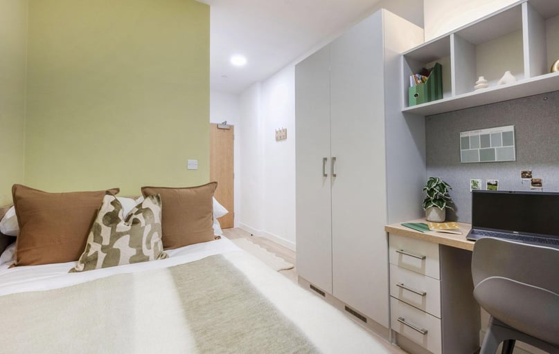 Classic En-Suite, St Gabriels, Oxford Place, City Centre, Manchester - Image 1