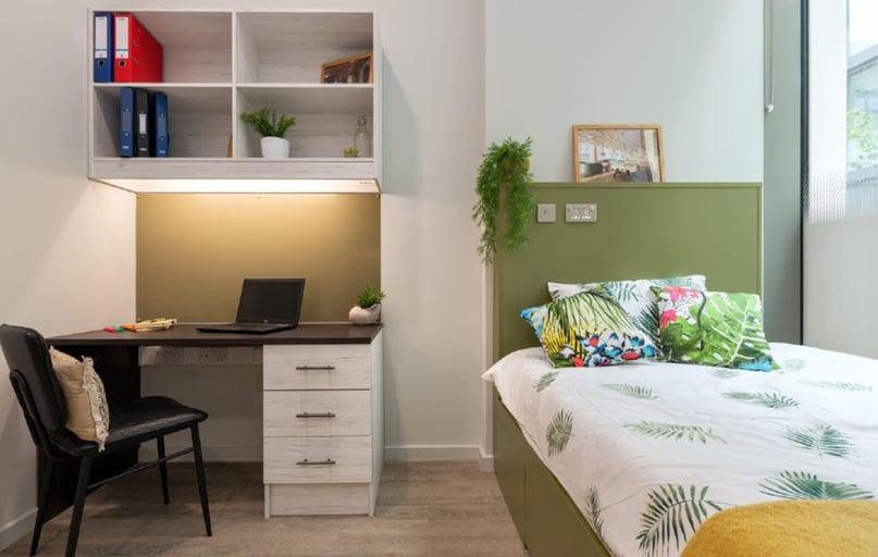 Premium Plus Studio, Flora Building, 11-13 Long Street, Hackney, London - Image 1