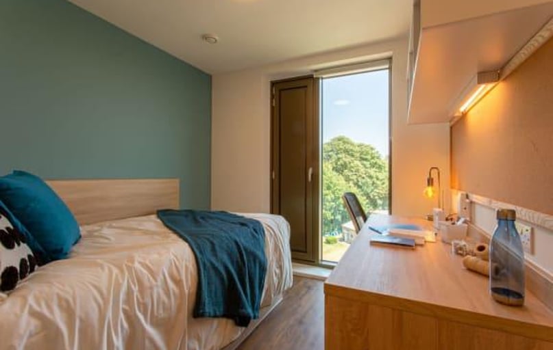 Standard Ensuite Riverview, Bankside Student Living, Walnut Tree Close, City Centre, Guildford - Image 1