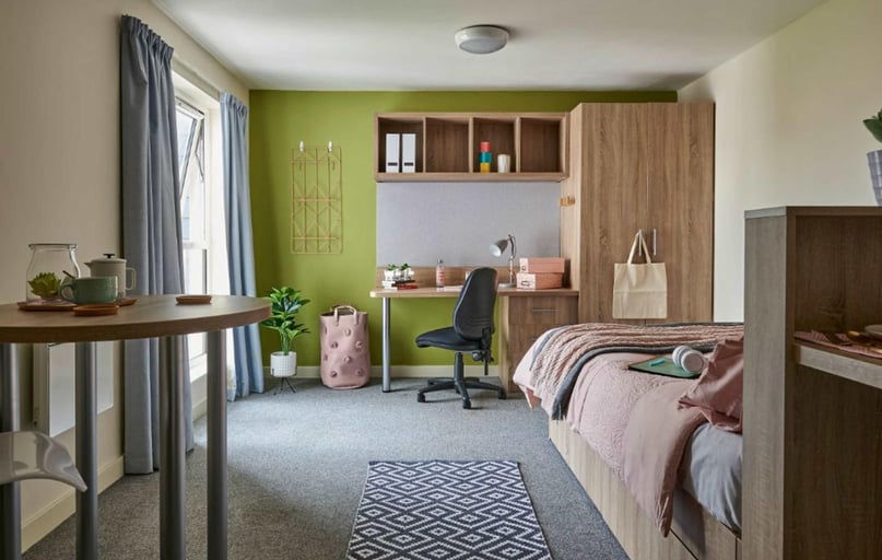 Deluxe Studio, Selly Oak Court, Elliott Road, Selly Oak, Birmingham - Image 1