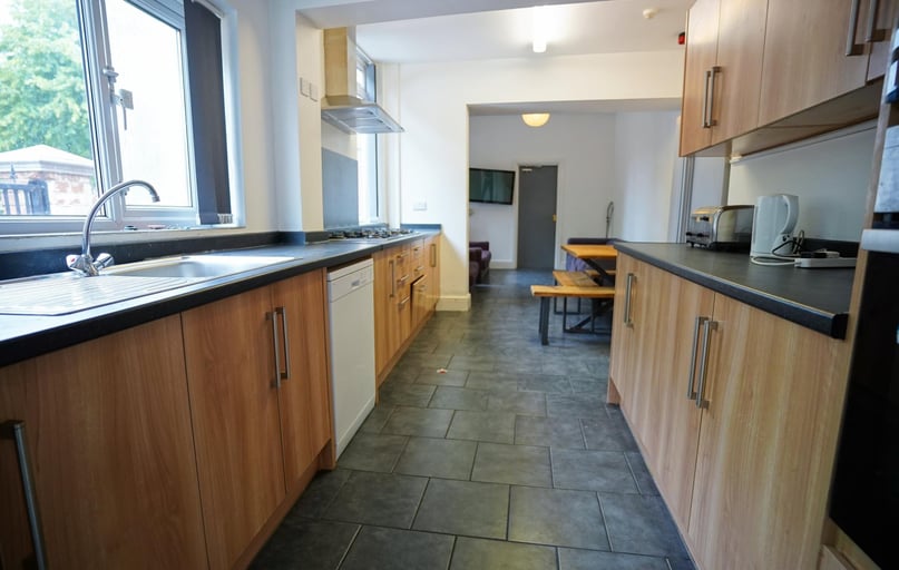 Derby Road, City Centre, Loughborough - Image 1