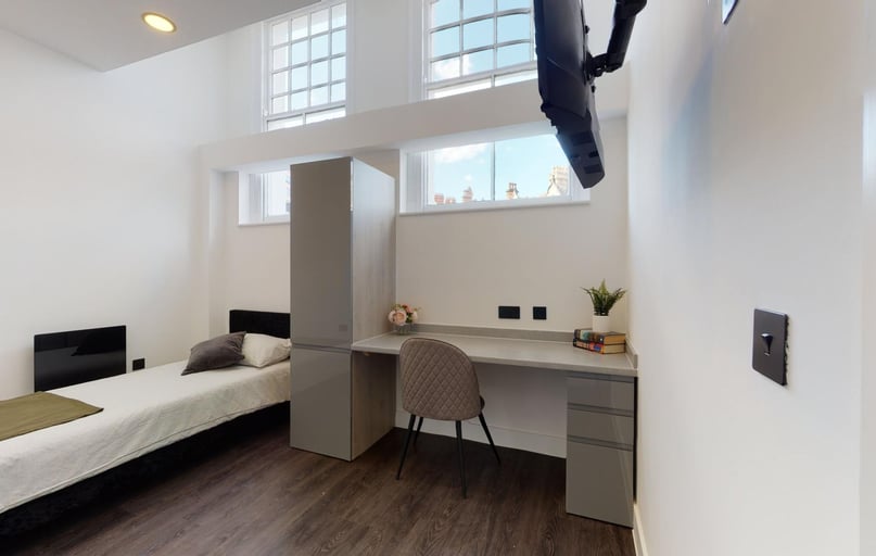 Hounds Gate, City Centre, Nottingham - Image 1