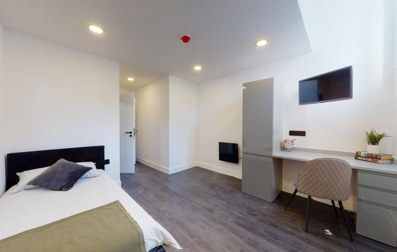 Hounds Gate, City Centre, Nottingham - Image 1