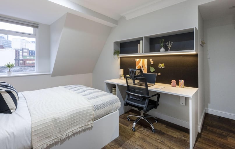 One Bed Apartment, 26 Great George Street, City Centre, Leeds - Image 1