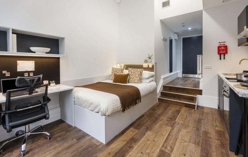 Premium Plus Studio, 26 Great George Street, City Centre, Leeds - Image 1