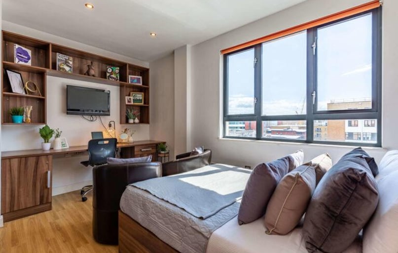 Extra Large Studio, King Square Studios, 4 Dighton Street, City Centre, Bristol - Image 1