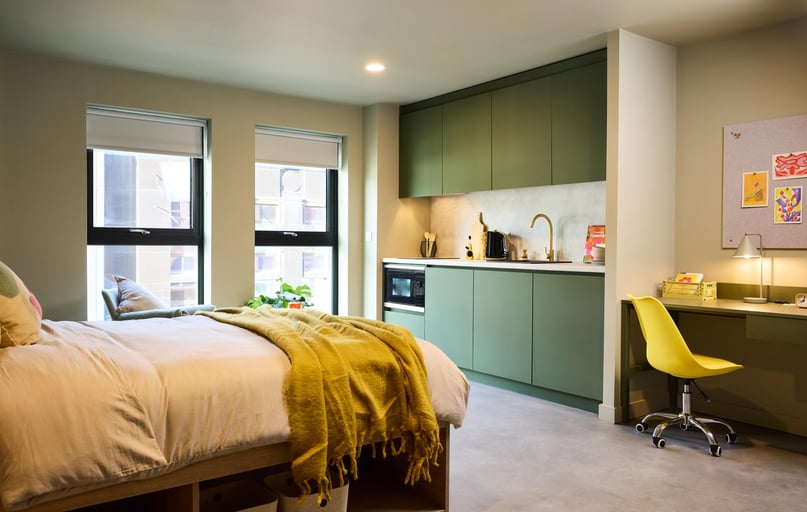 Deluxe Studio, The Store House, 9 Central Road, Hyde Park, Leeds - Image 1