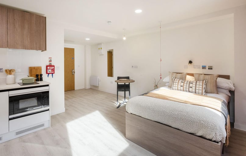 Accessible Studio, Raffles Hall, 3 James Street, Heslington, York - Image 1