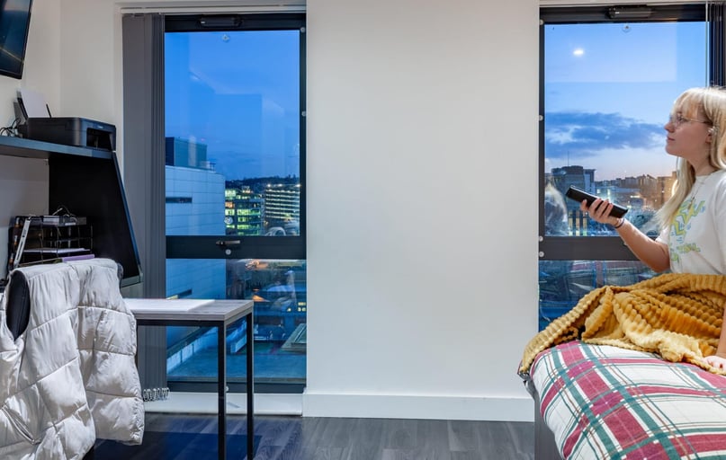 Deluxe River Studio, OPTO, City Road, City Centre, Newcastle - Image 1