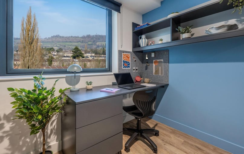 Superior Plus Studio, Hollis Wharf, Lower Bristol Road, Oldfield Park, Bath - Image 1