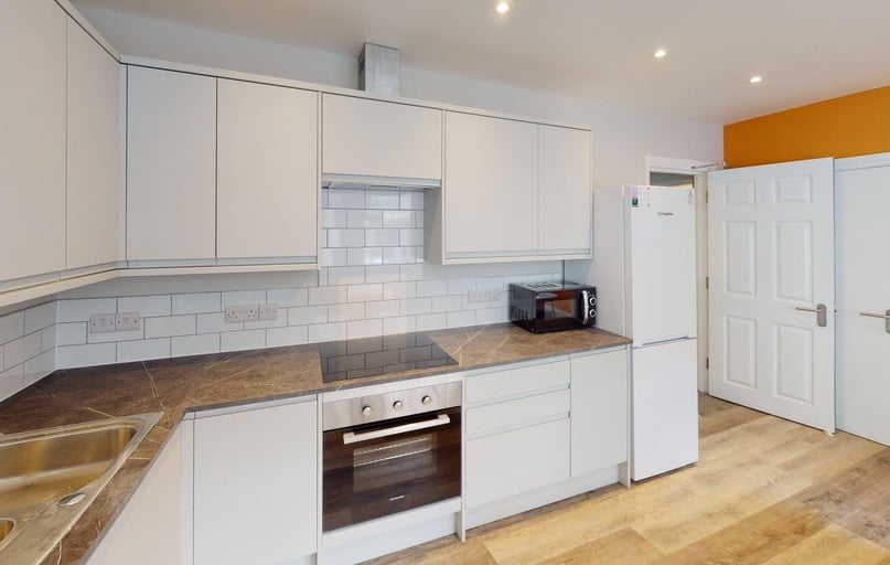 Fitzhardinge House, City Centre, Bristol - Image 1