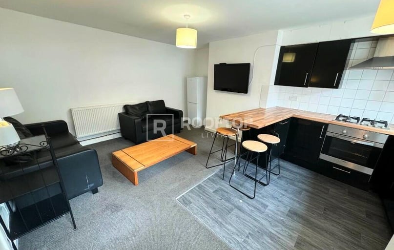 Brudenell View, Hyde Park, Leeds - Image 1