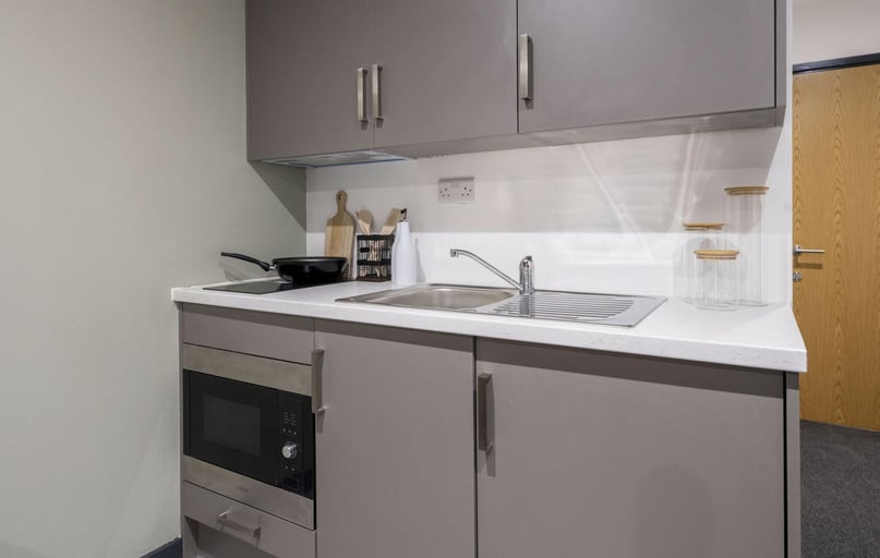 Silver Studio, Icon House, Registry Street, City Centre, Stoke - Image 1