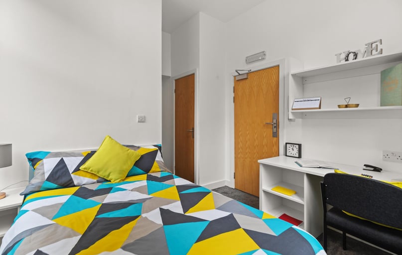 Newarke Street, City Centre, Leicester - Image 1