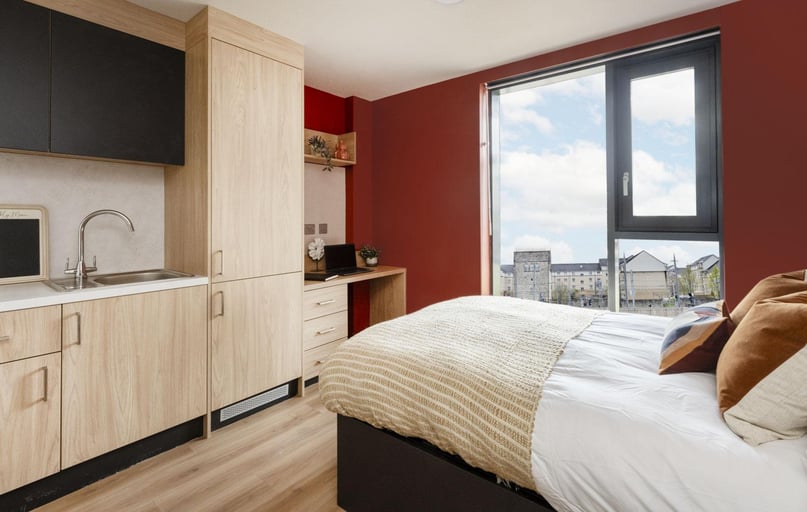 Bronze Plus Studio, Haymarket Yards, 18 Haymarket Yards, Haymarket, Edinburgh - Image 1