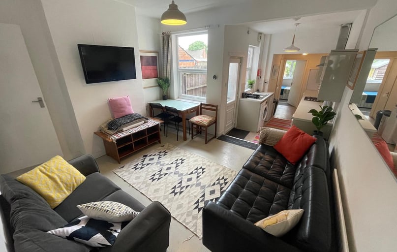 Edward Street, City Centre, Loughborough - Image 1