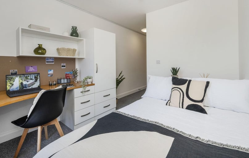 Premium Ensuite, Riverside House, 100 Blackfriars Road, Salford, Manchester - Image 1