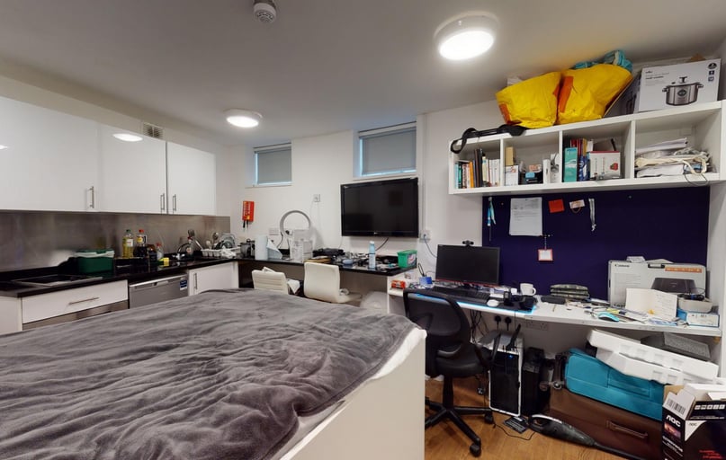 Pipe Lane, City Centre, Bristol - Image 1