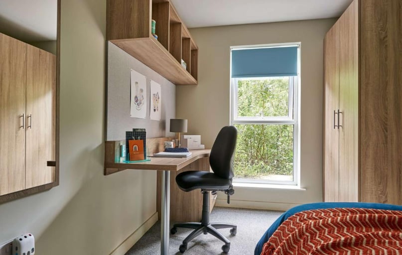 Standard Ensuite, Selly Oak Court, Elliott Road, Selly Oak, Birmingham - Image 1