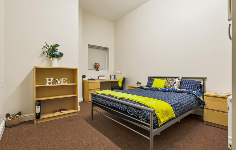 Guildhall Lane, Highfields, Leicester - Image 1