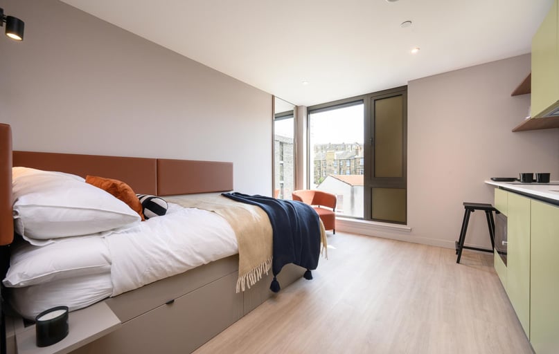 Deluxe Studio Wet Room, The Pepper Mill, 24-36 Dunedin Street, Marchmont, Edinburgh - Image 1