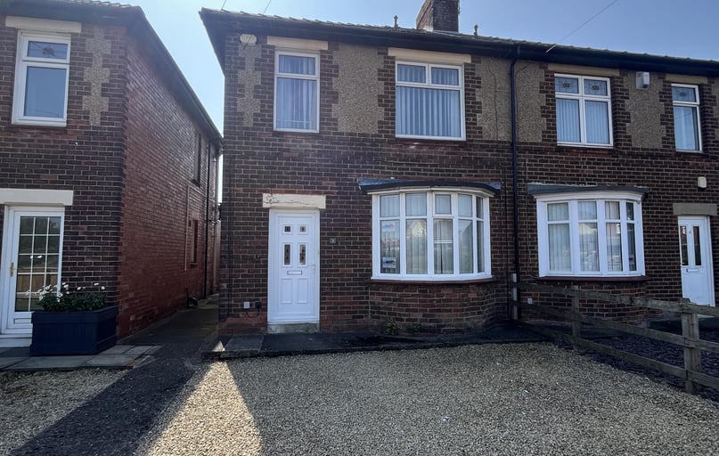 North View, Gilesgate, Durham - Image 1