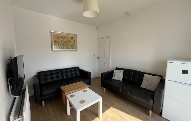 North View, Gilesgate, Durham - Image 1