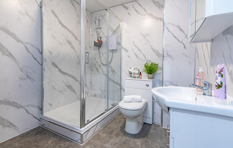 Broadgate House, Beeston, Nottingham - Image 1