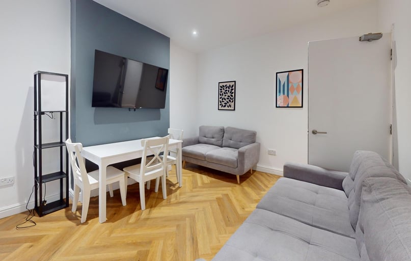 Rothesay Avenue, Radford, Nottingham - Image 1