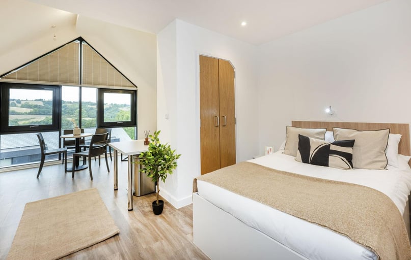 Premium Studio, Hill View Place, Glenthorne Road, St Thomas, Exeter - Image 1