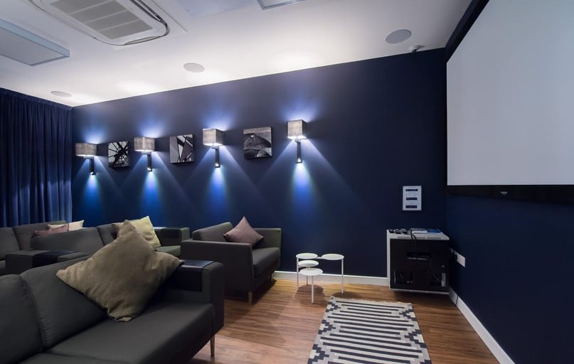 Classic Lower floor Ensuite (Clifton House), Clifton and Stewart House, 1 Clifton Place, City Centre, Glasgow - Image 1