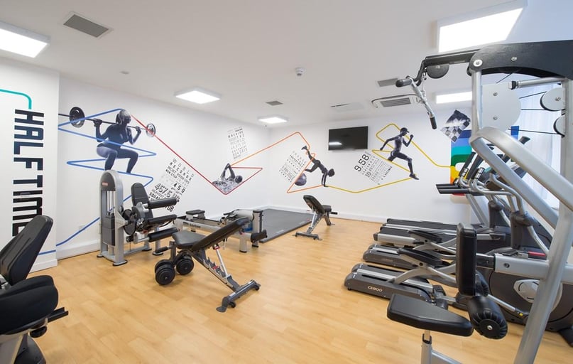 Classic Lower floor Ensuite (Clifton House), Clifton and Stewart House, 1 Clifton Place, City Centre, Glasgow - Image 1