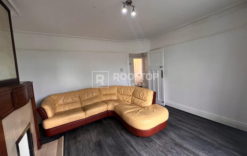 Dennistead Crescent, Headingley, Leeds - Image 1