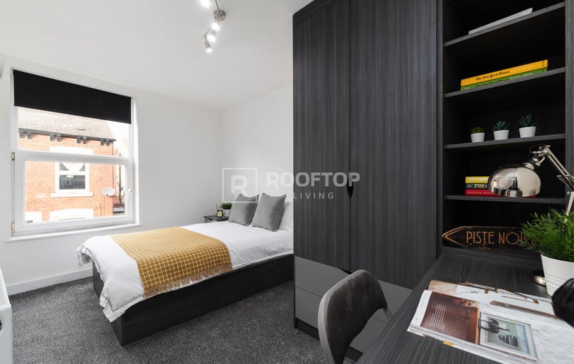 Autumn Place, Burley, Leeds - Image 1