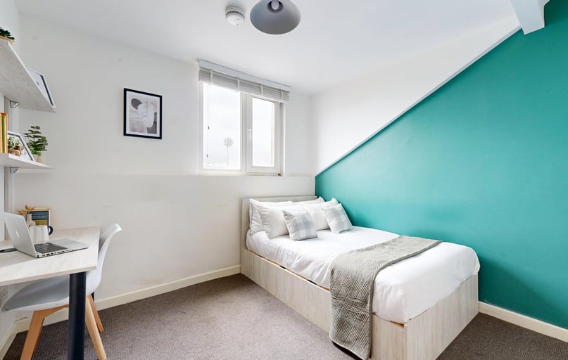 Cardigan Road, Headingley, Leeds - Image 1