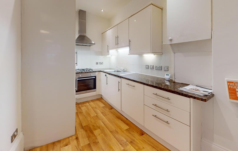 Buckingham House, Hyde Park, Leeds - Image 1