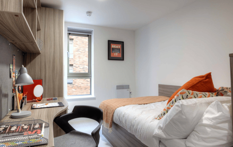 Bronze Sky View Ensuite, Foundry Courtyard, 214 Kennedy Street, Glasgow Caledonian University, Glasgow - Image 1