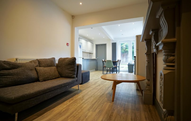 Chestnut Street, City Centre, Loughborough - Image 1