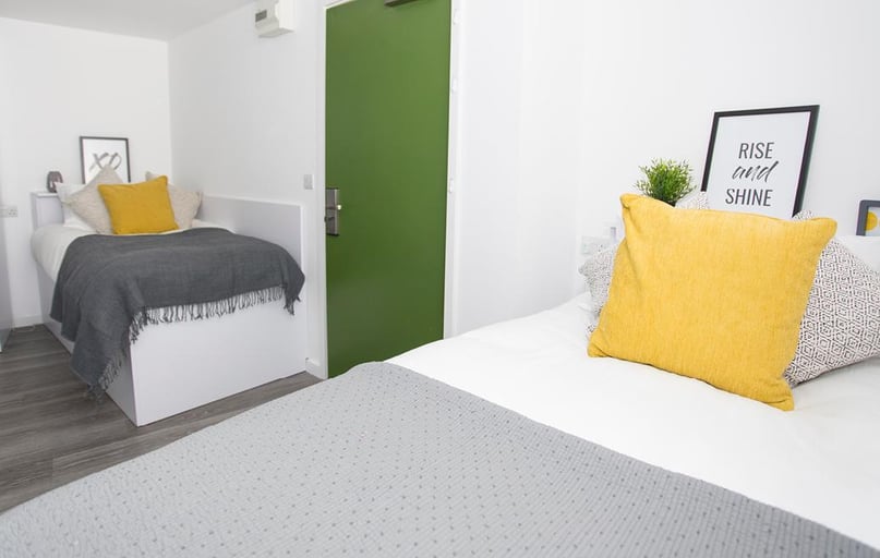 Twin Studio, The Cube Ealing, 11 Popes Lane, Ealing, London - Image 1