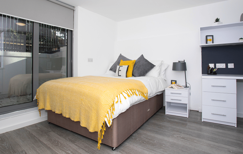 Premium Plus Studio, The Cube Ealing, 11 Popes Lane, Ealing, London - Image 1